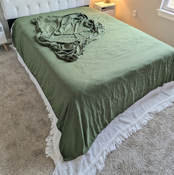 Pure Bamboo Other - Pure Bamboo Green Queen Fitted Sheets & Flat Sheets Flowy Cooling Breathable